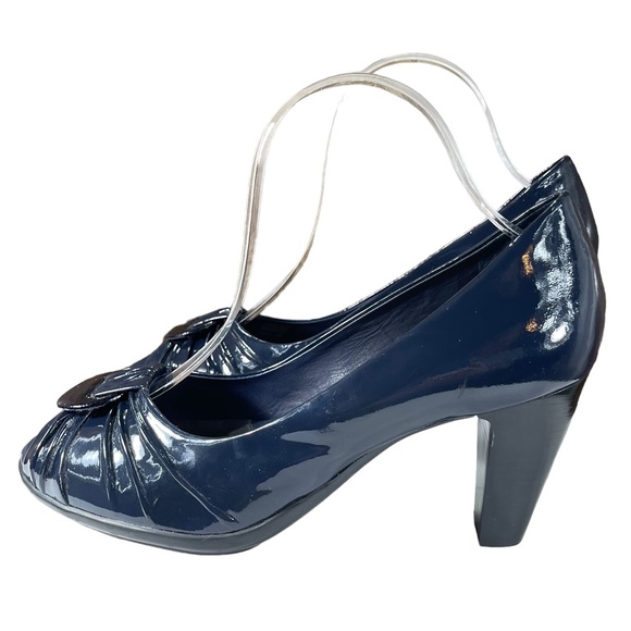 Nurture Blue Patent Leather Peep Toe Heels Womens Size 9 - Picture 3 of 15